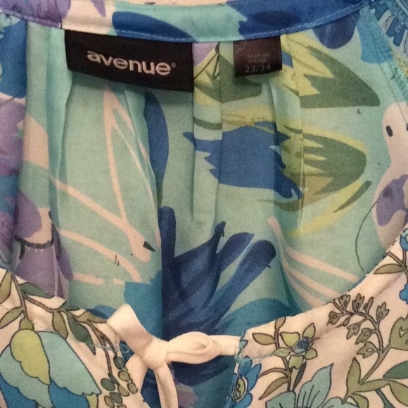 Avenue  Beautiful Fab Multi-Print Chic Boho Top - Picture 2 of 5